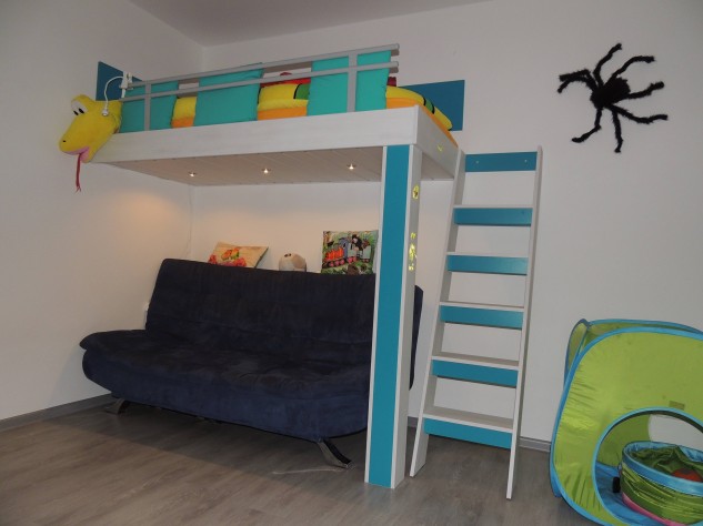 CHILD ROOM FOR SMALL PUPIL